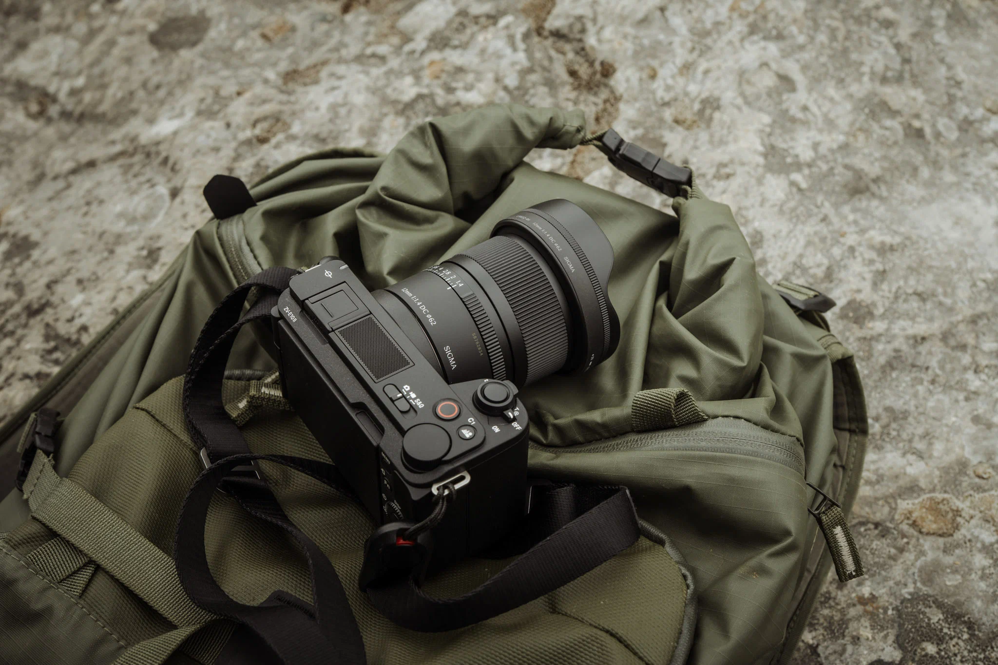 21 sigma 12mm f1 4 dc contemporary ra mat 7 Sigma 12mm F1.4 Fuji X – 3 aspherical & 2 SLD kiểm soát coma