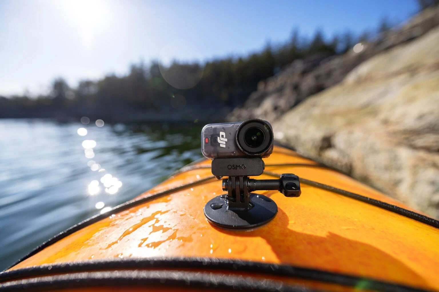 DJI Osmo Nano 128GB chống nước 10m với Dock IPX4