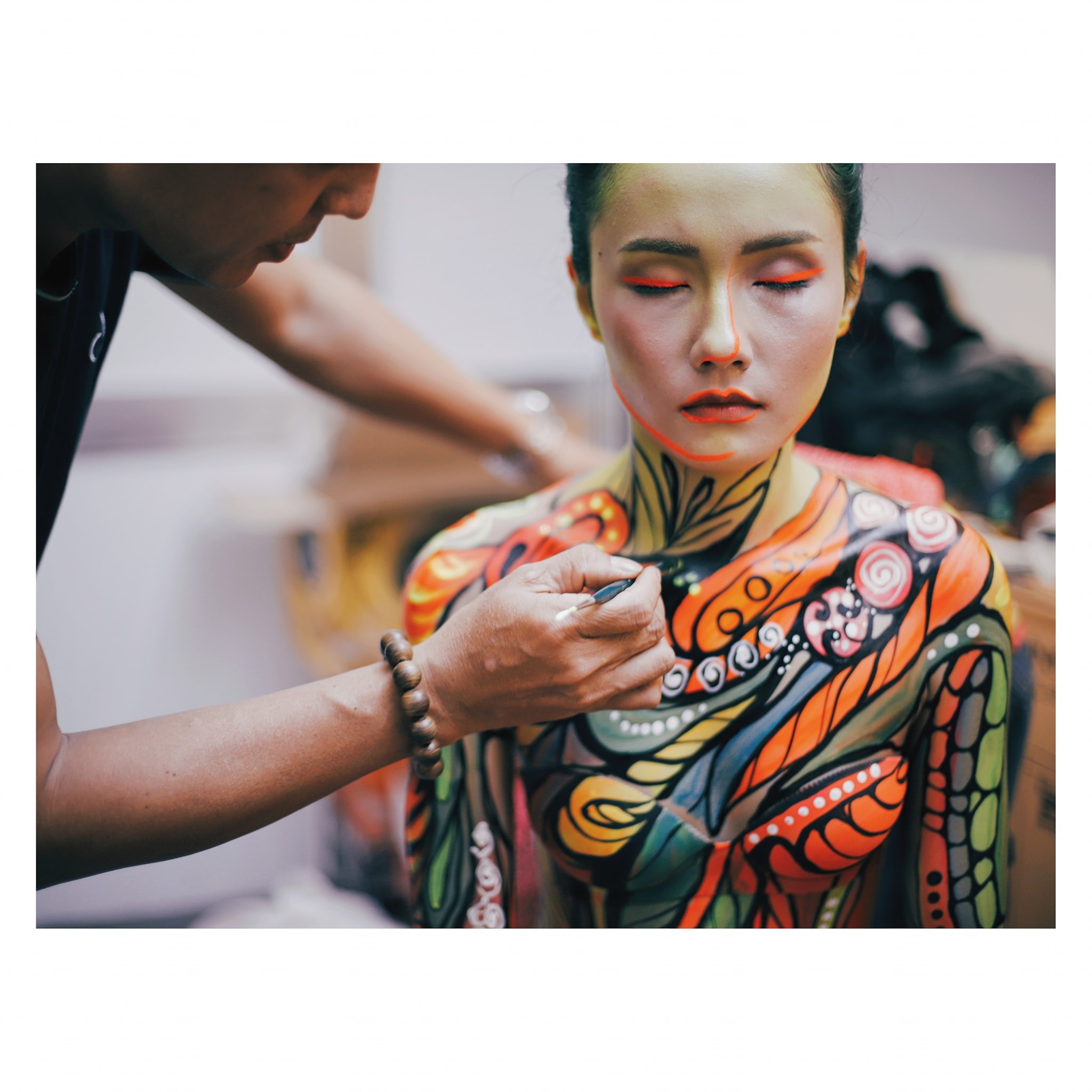 [Hình ảnh] WorkShop về một môn nghệ thuật Body Painting tại WinWin Store