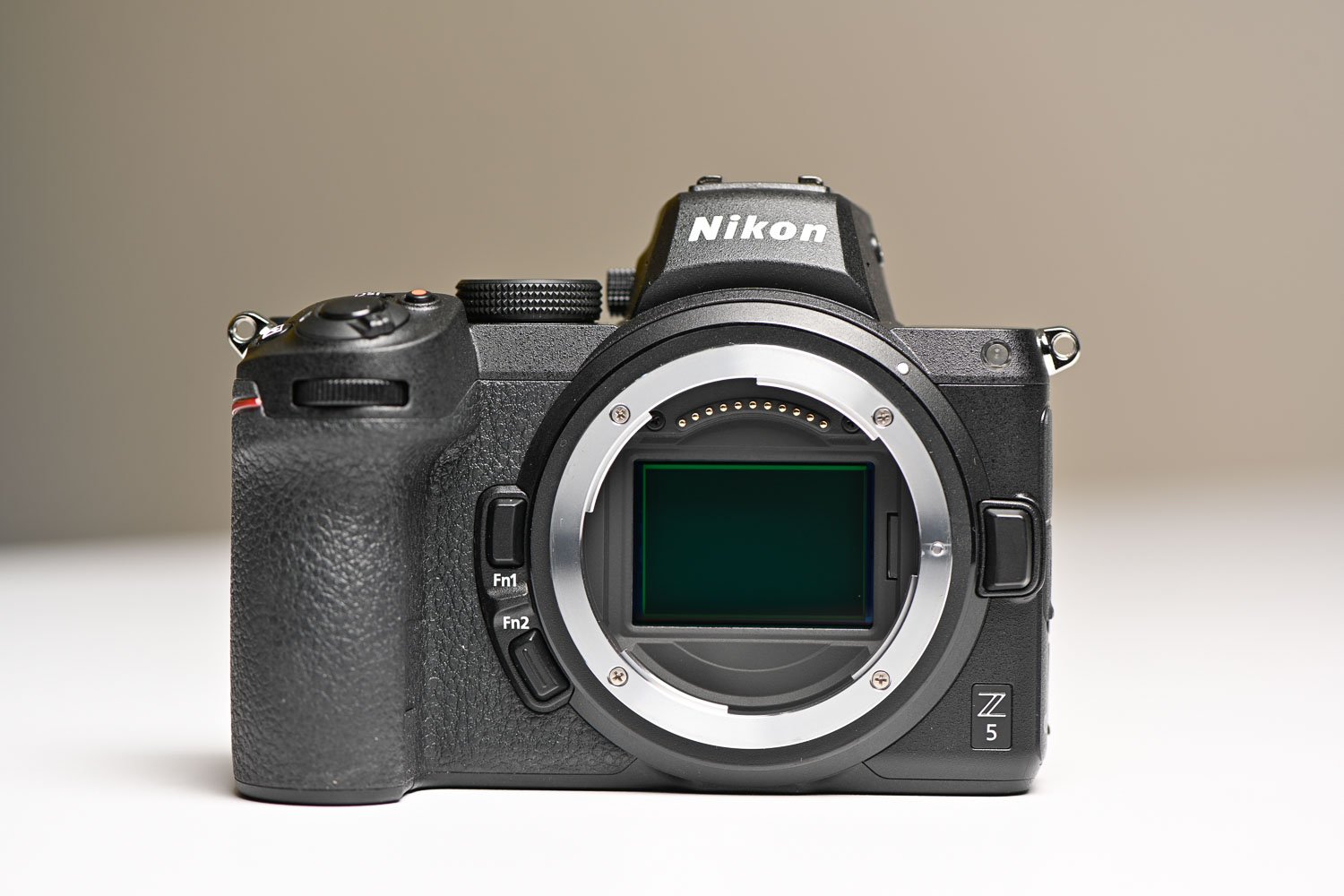 Nikon Z5 có thể là chiếc máy ảnh full frame tốt nhất dành cho người dùng nhập môn