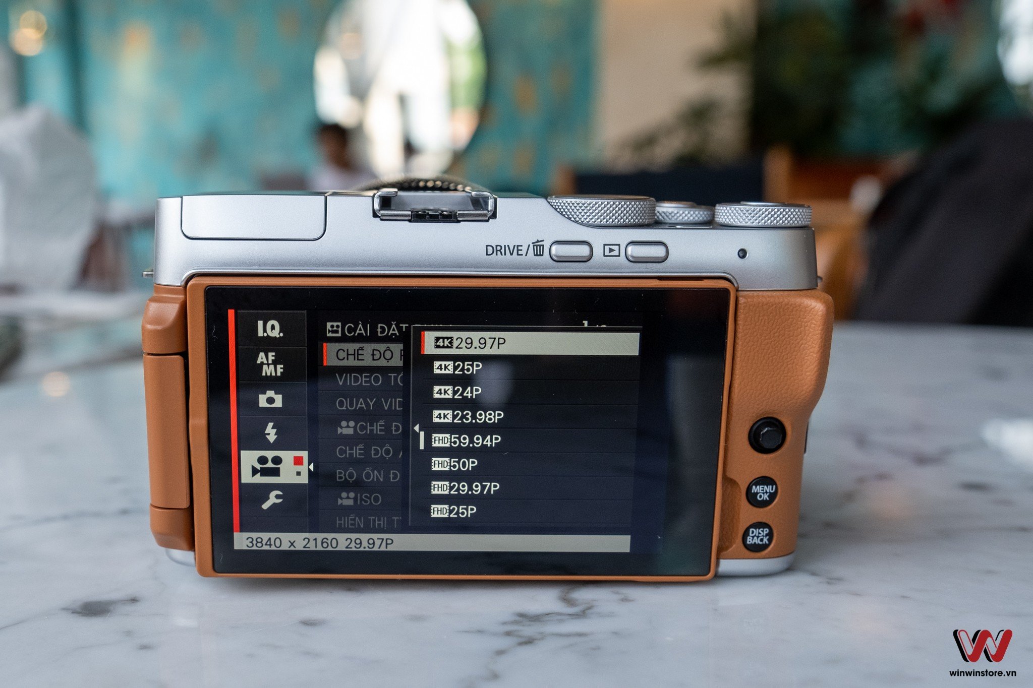 Mở hộp và trên tay nhanh Fujifilm X-A7: camera ai chụp cũng được