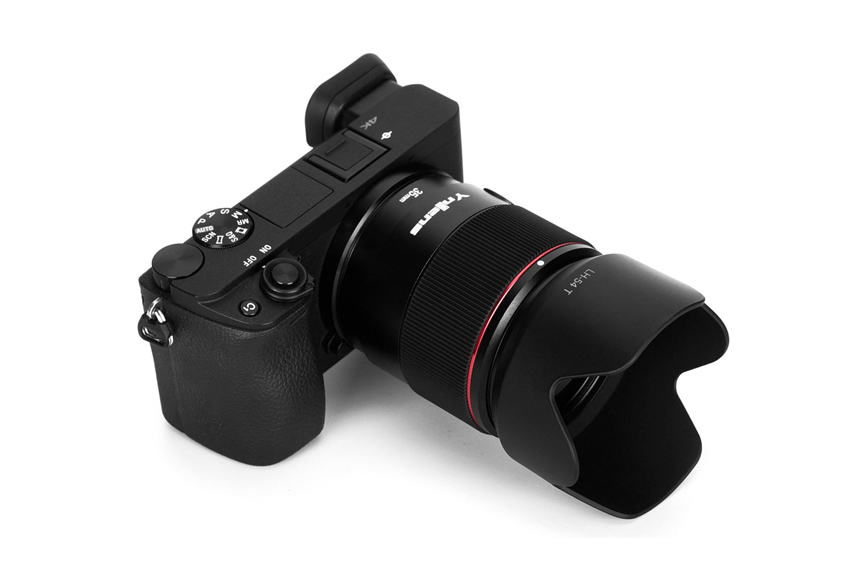 Ống kính Yongnuo 35mm F2 DF DSM ra mắt cho máy ảnh Sony ngàm E