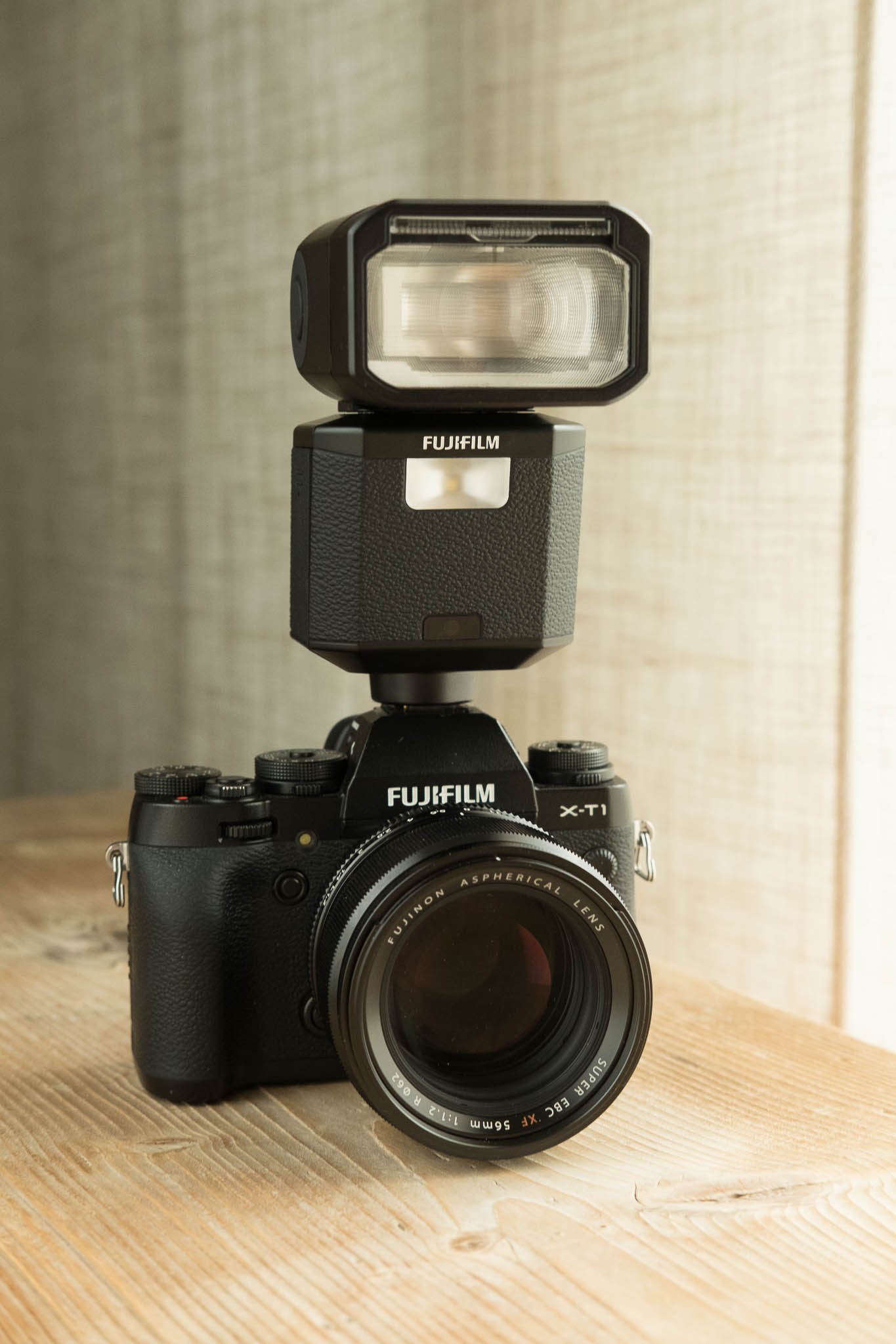 Fujifilm sắp ra mắt flash EF-60 mới và commander EF-W1