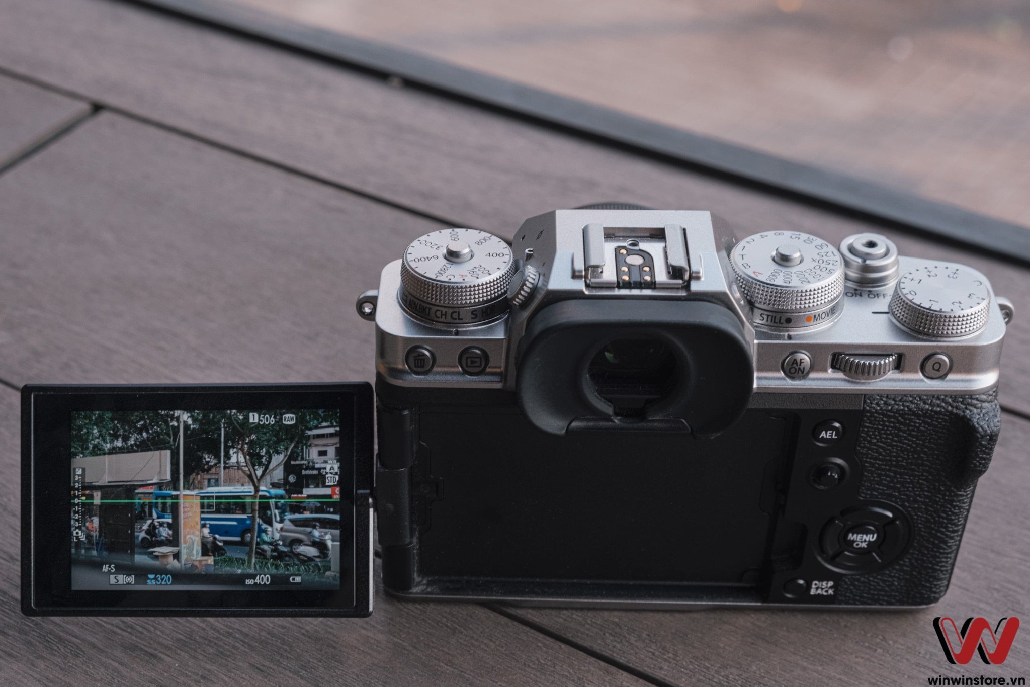 Chiếc máy ảnh Fujifilm X-S10 sẽ có màn hình xoay lật giống như X-T4