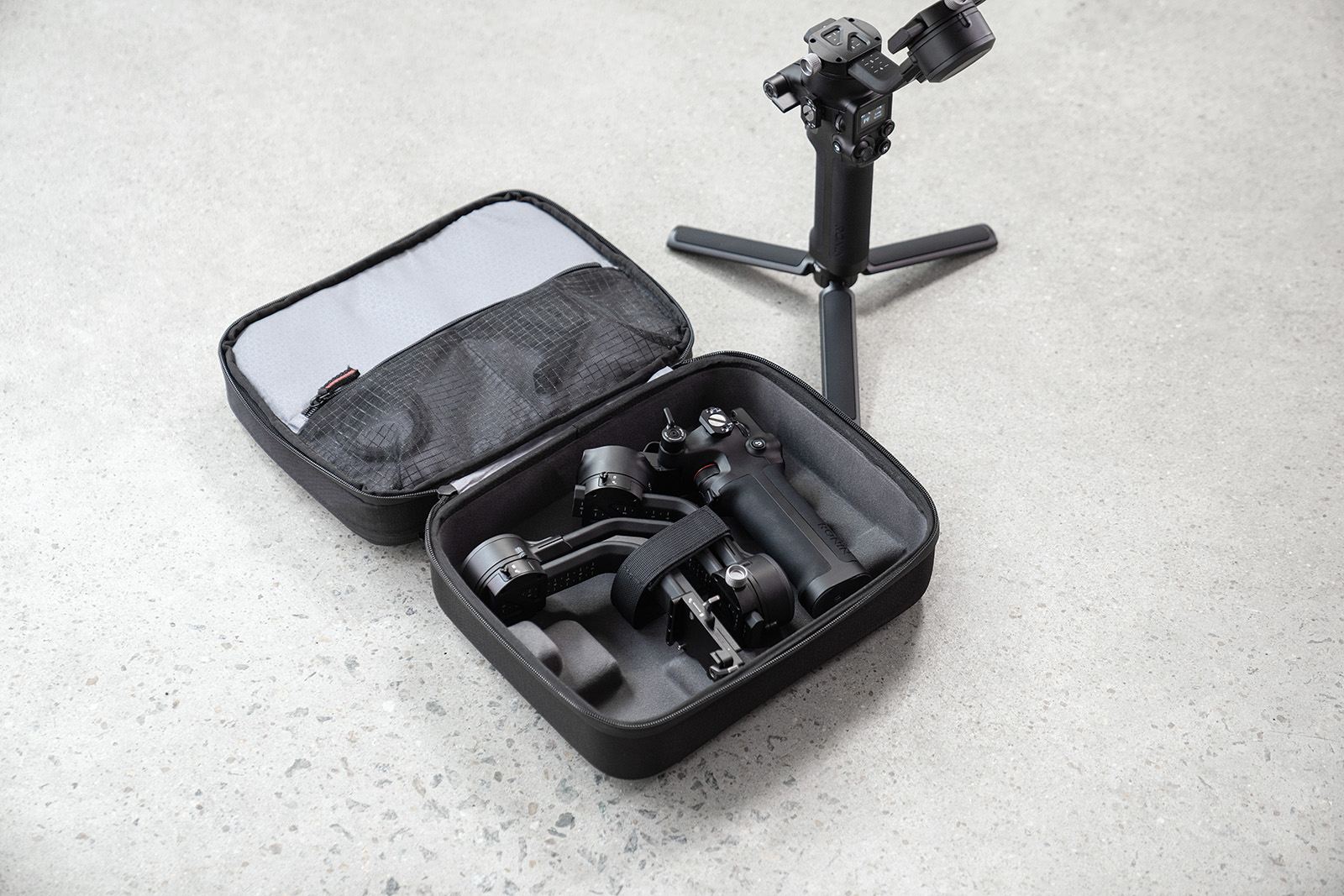 DJI ra mắt gimbal ra mắt RS 2 và RSC 2 và đổi tên dòng gimbal Ronin thành dòng R