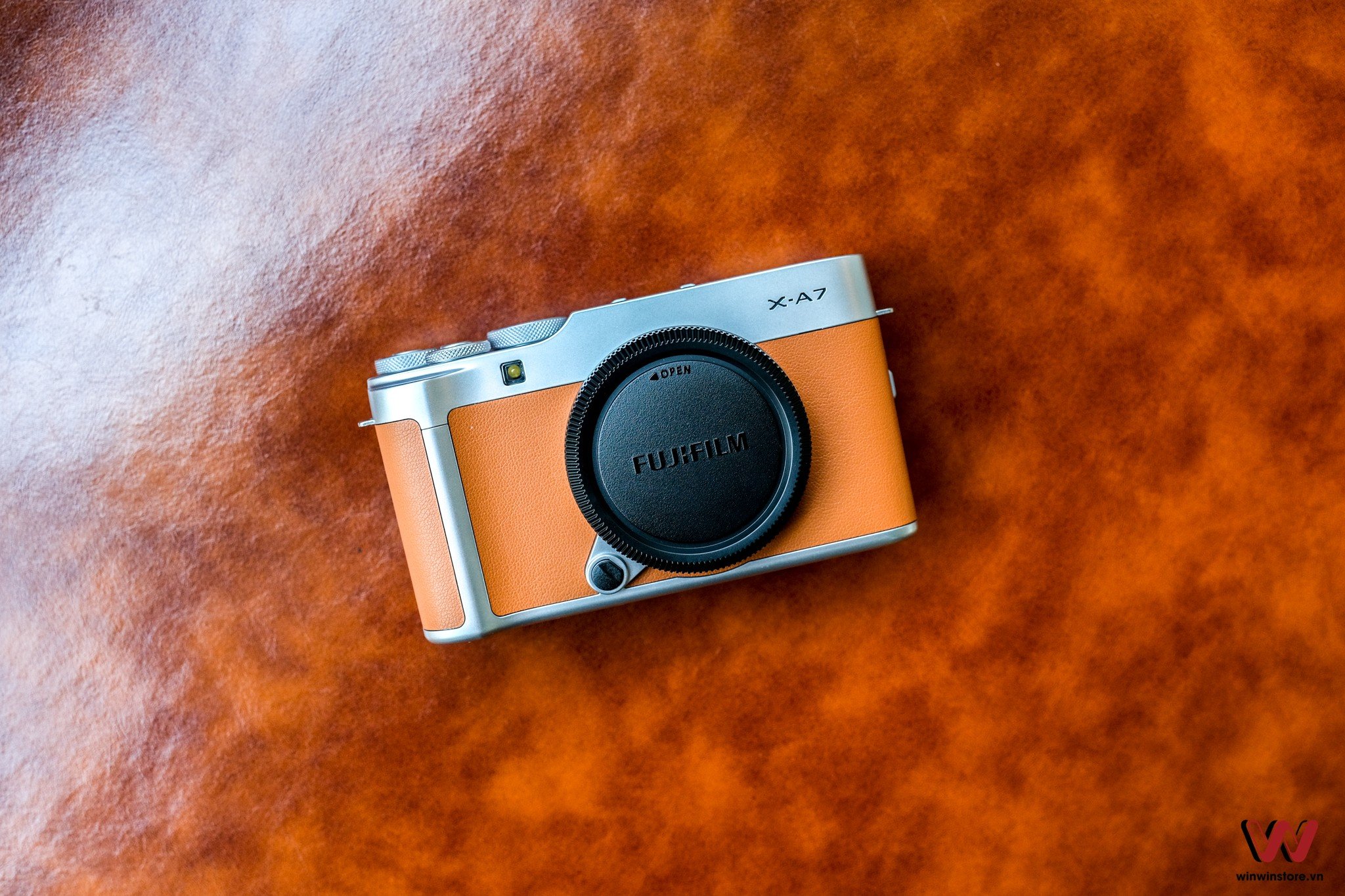 Mở hộp và trên tay nhanh Fujifilm X-A7: camera ai chụp cũng được