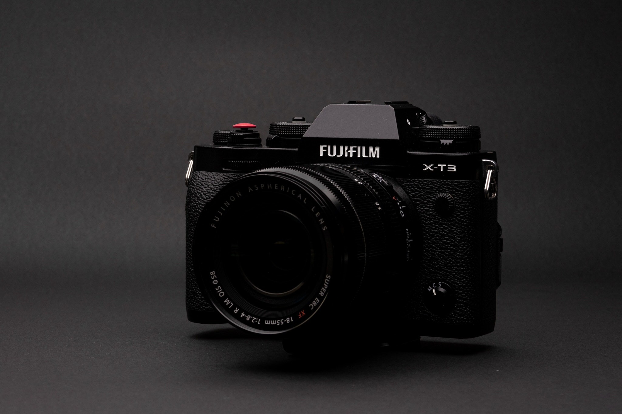 Fujifilm X-T3 giảm 7 triệu đồng và hàng chục mẫu máy ảnh, ống kính Fujifilm giảm tối đa 23 triệu từ 20/5 đến hết 30/06/2020 tại WinWinStore