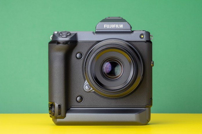 Fujifilm GFX100 mới với IBIS sẽ chỉ to bằng GFX50S