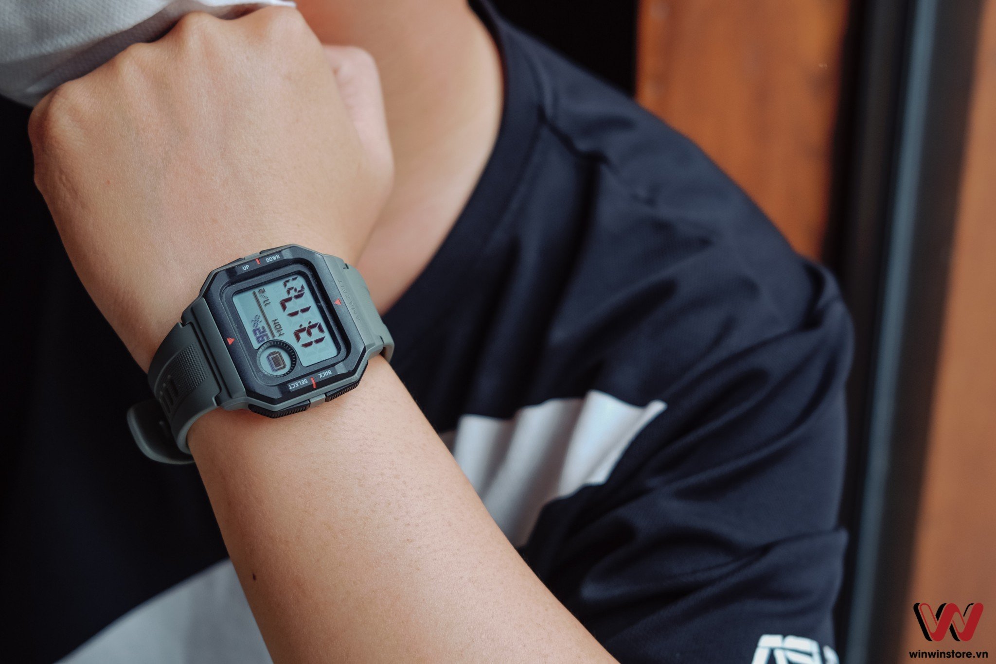 Trên tay Huami Amazfit Neo: Đồng hồ thông minh kiểu dáng cổ điển, pin 28 ngày, giá dưới 1 triệu