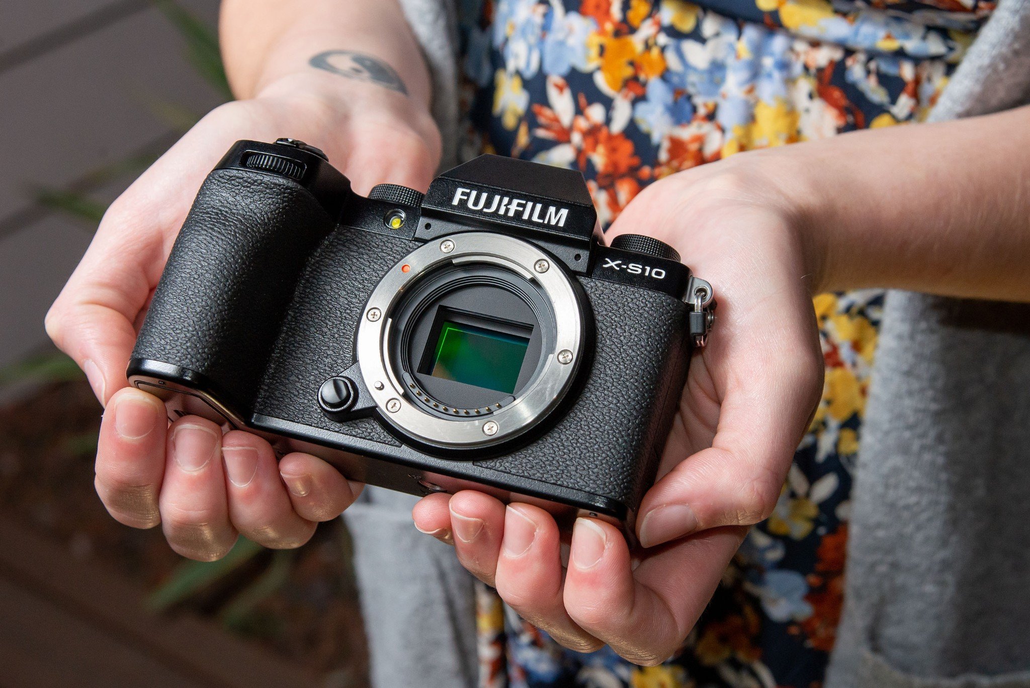 So sánh X-T30 với X-S10: Chiếc máy ảnh tầm trung nào của Fujifilm sẽ phù hợp với bạn?