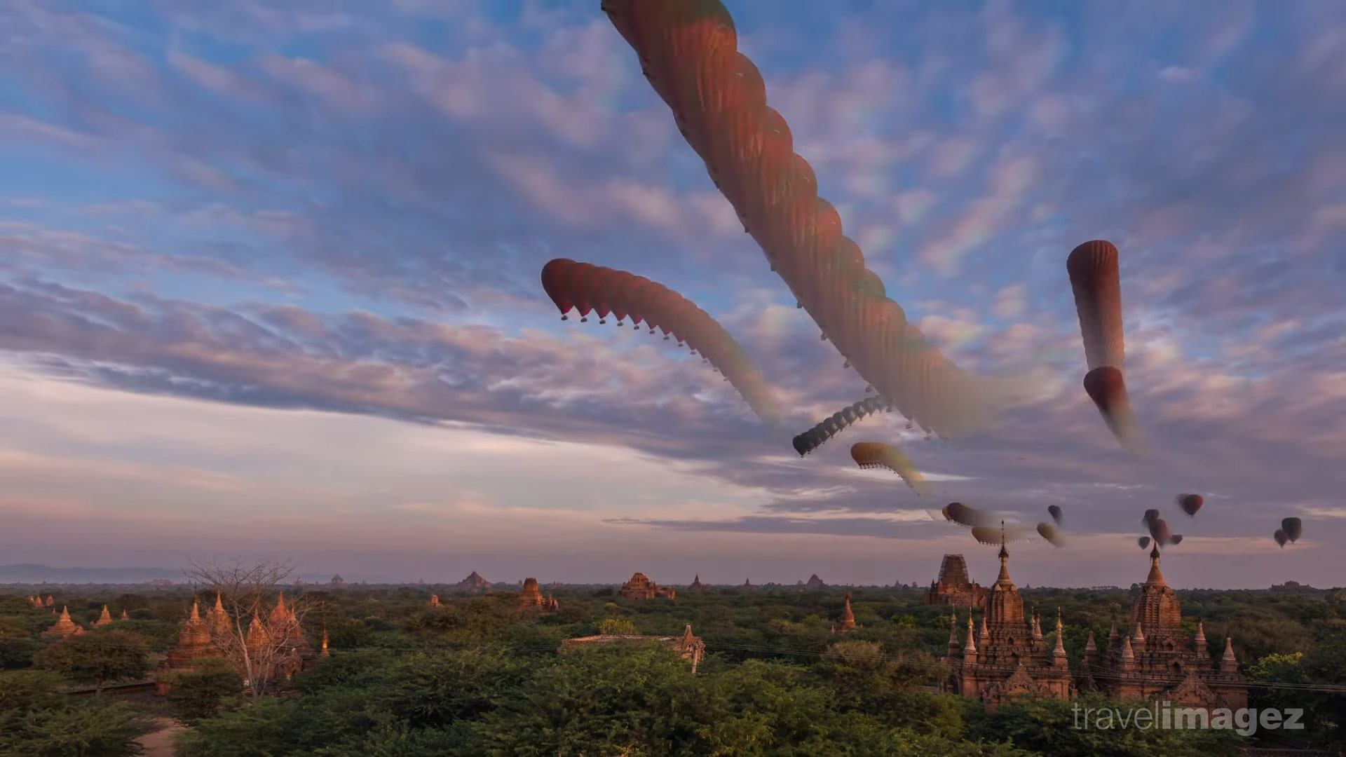 Áp dụng phương pháp Time Blending, nhiếp ảnh gia Martien Janssen đã tạo ra đoạn video timelapse độc đáo, ấn tượng và đầy mê hoặc