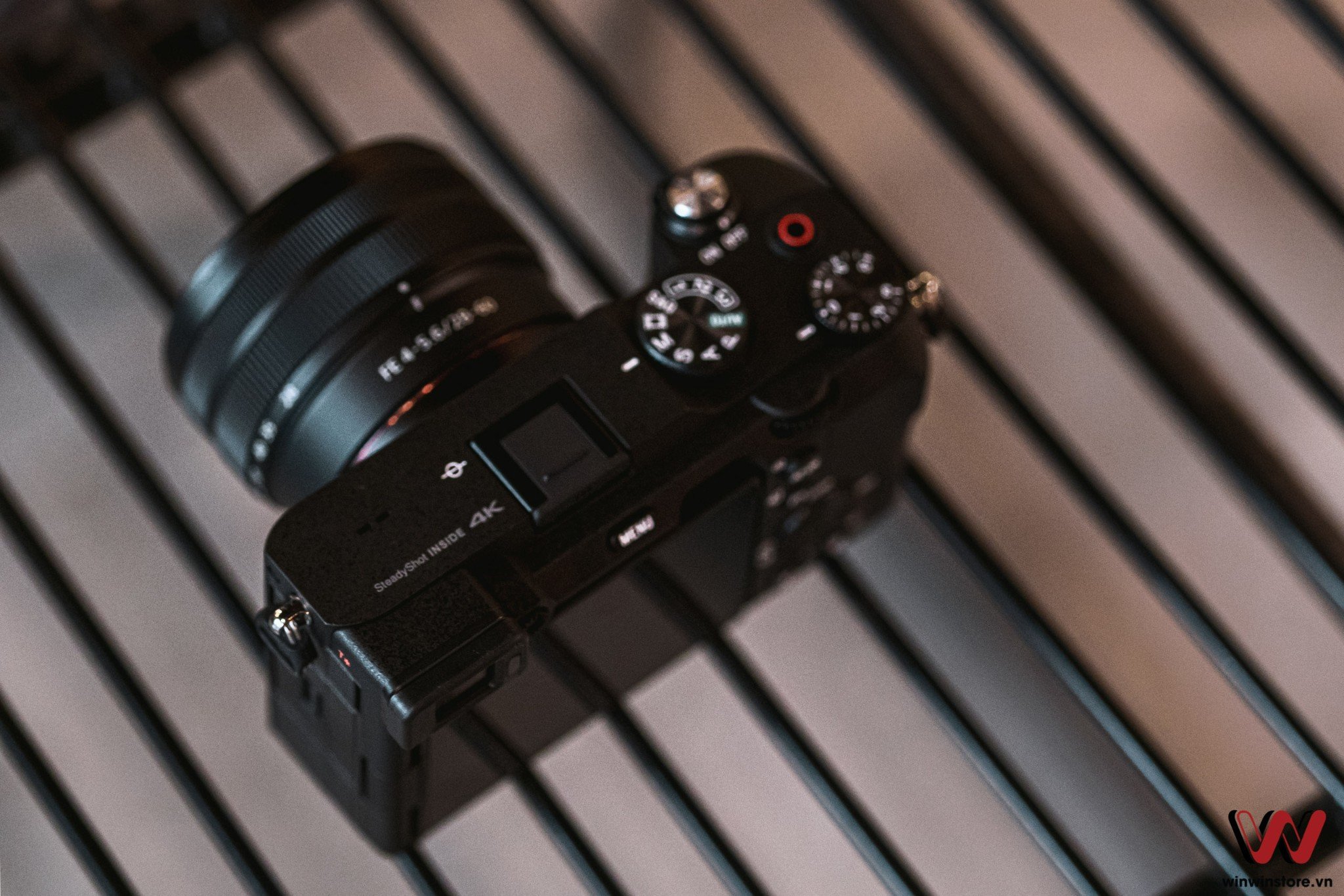 Máy ảnh Sony Alpha A7C với ống kính FE 28-60mm (Black)