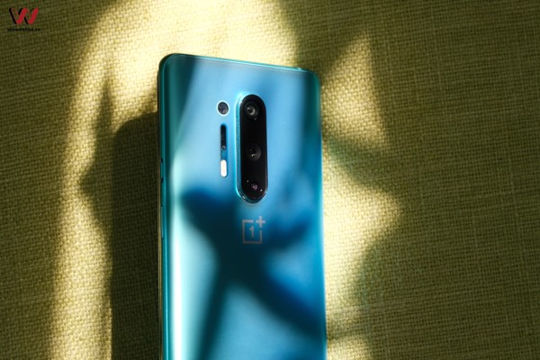 Đánh giá ONEPLUS 8 PRO: THAY ĐỔI DIỆN MẠO TỪ FLAGSHIP KILLER THÀNH FLAGSHIP.