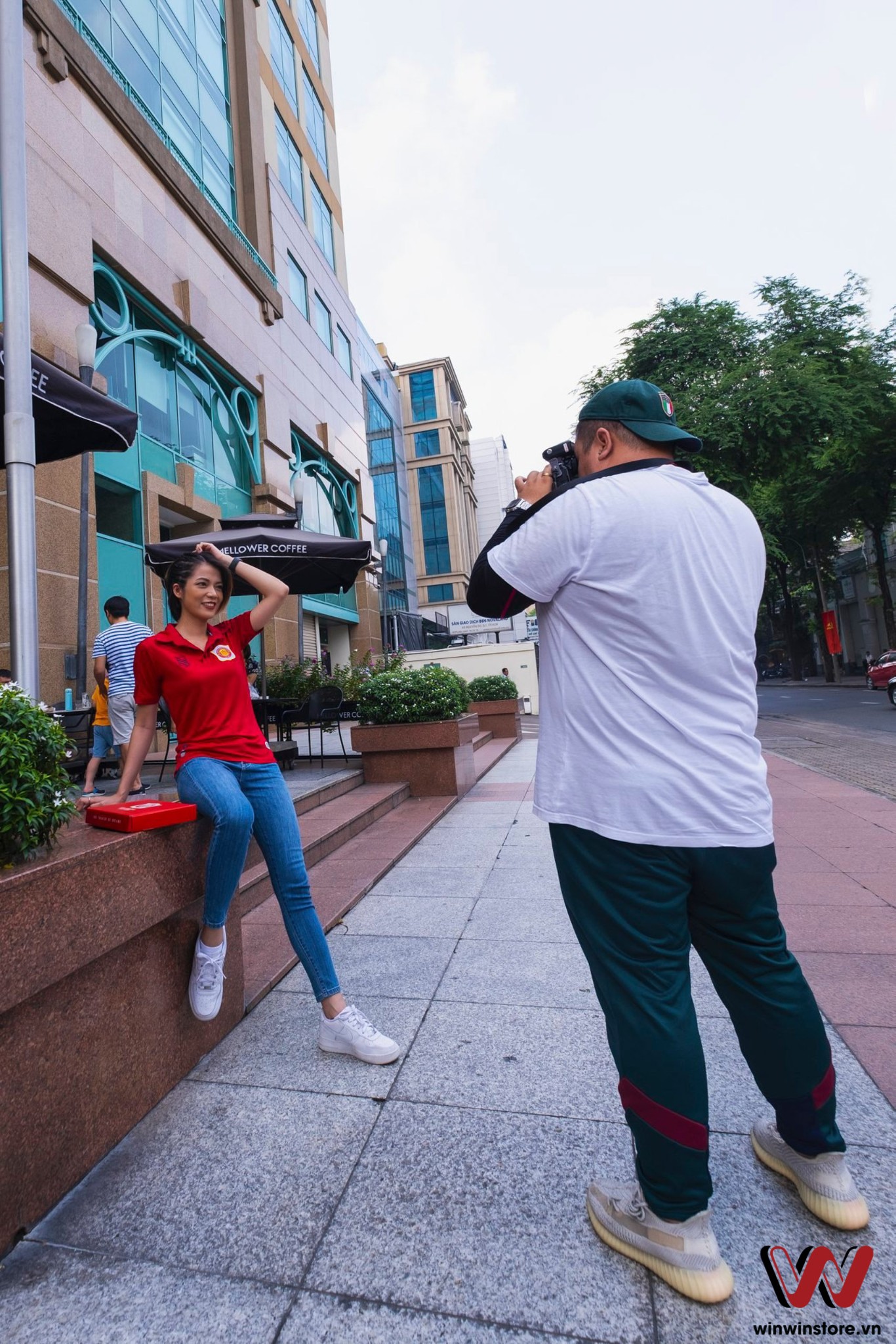 Fujifilm XF 10-24mm F4 đang giảm giá sốc trong tháng, cơ hội tốt để sở hữu ống kính góc siêu rộng chất lượng