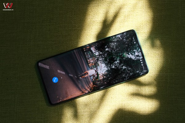 Đánh giá ONEPLUS 8 PRO: THAY ĐỔI DIỆN MẠO TỪ FLAGSHIP KILLER THÀNH FLAGSHIP.